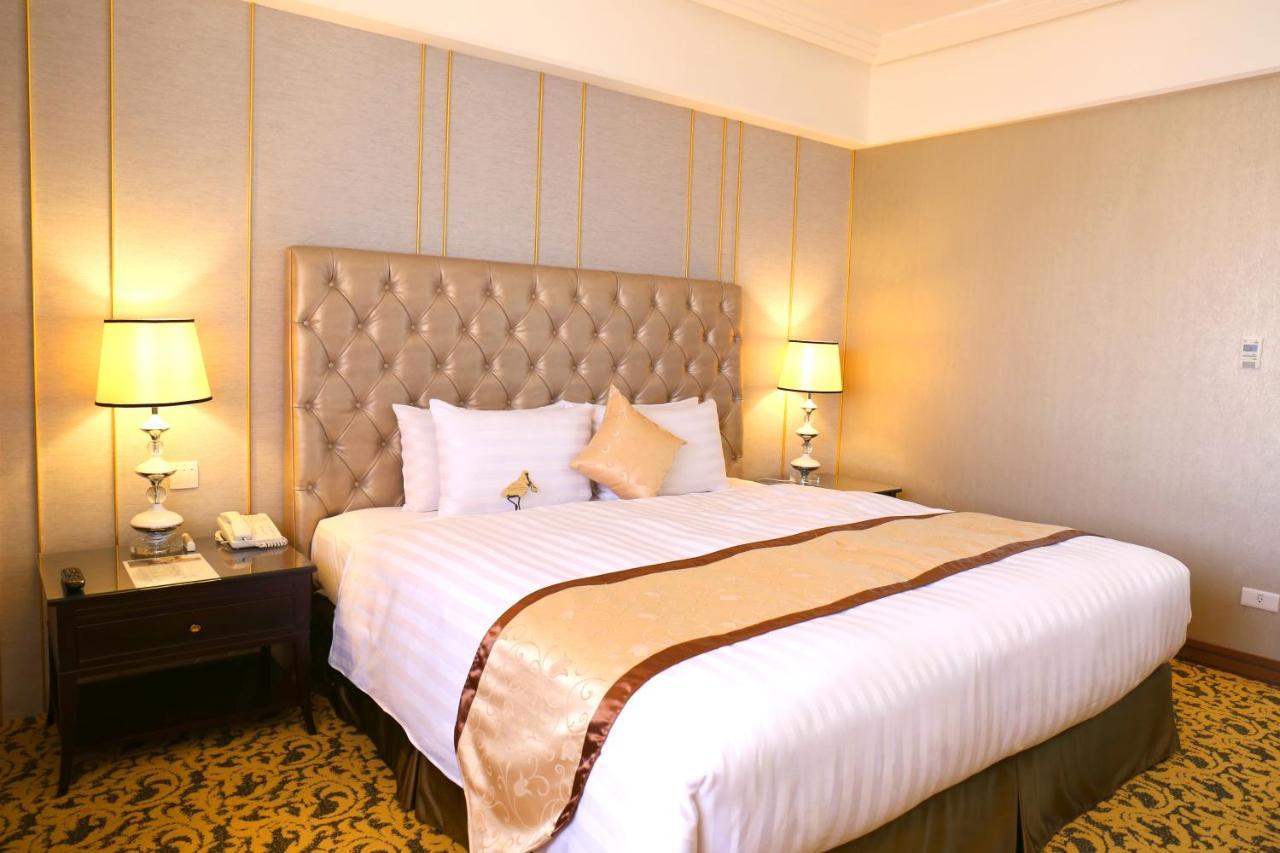 ฟู่ฉิน โฮเต็ล ไท่หนาน Hotel ไถหนาน ภายนอก รูปภาพ