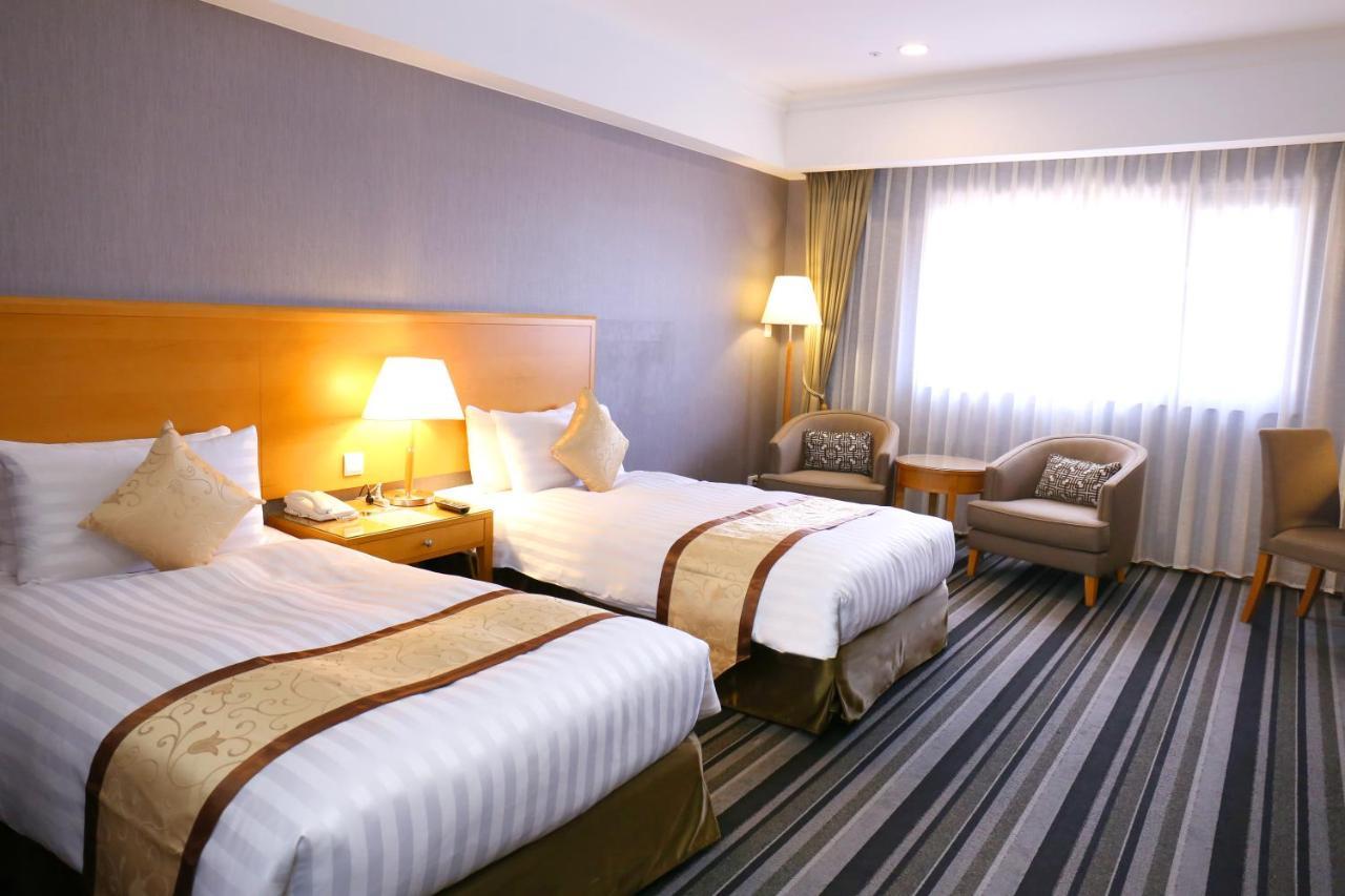 ฟู่ฉิน โฮเต็ล ไท่หนาน Hotel ไถหนาน ภายนอก รูปภาพ