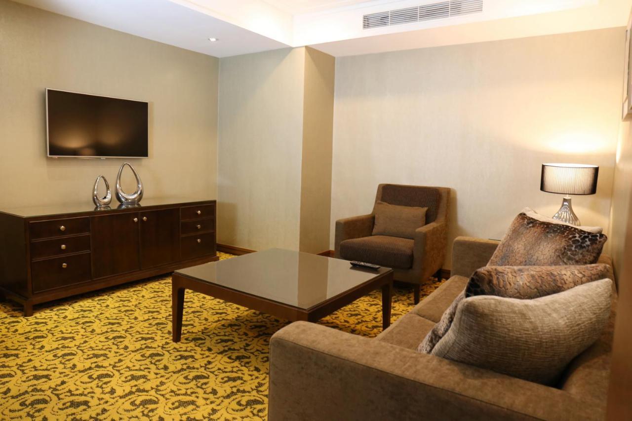 ฟู่ฉิน โฮเต็ล ไท่หนาน Hotel ไถหนาน ภายนอก รูปภาพ