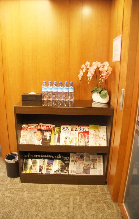 ฟู่ฉิน โฮเต็ล ไท่หนาน Hotel ไถหนาน ภายนอก รูปภาพ