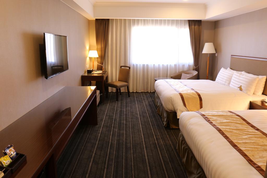 ฟู่ฉิน โฮเต็ล ไท่หนาน Hotel ไถหนาน ภายนอก รูปภาพ